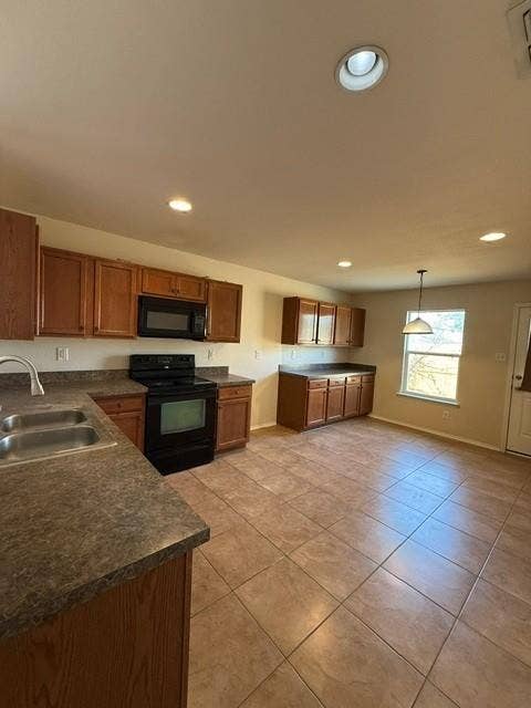 16909 Thorntree Court, Fort Worth, TX 76247