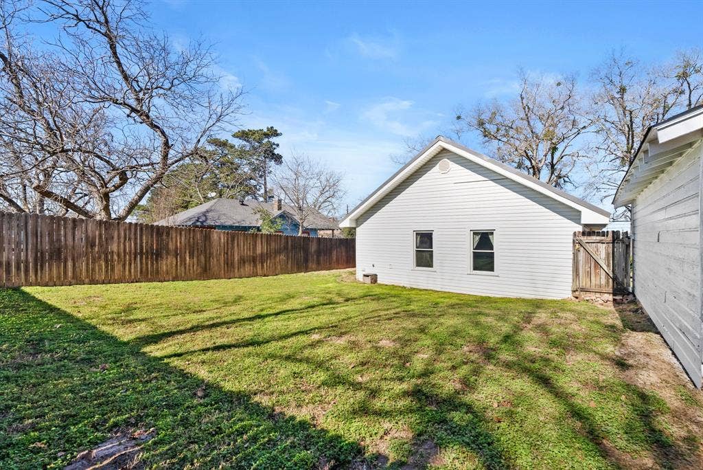 605 Dallas Street, Winona, TX 75792 605 Dallas Street, Winona, TX 75792