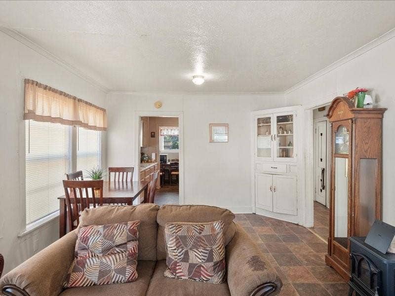 1215 N Confederate Avenue, Tyler, TX 75702 1215 N Confederate Avenue, Tyler, TX 75702