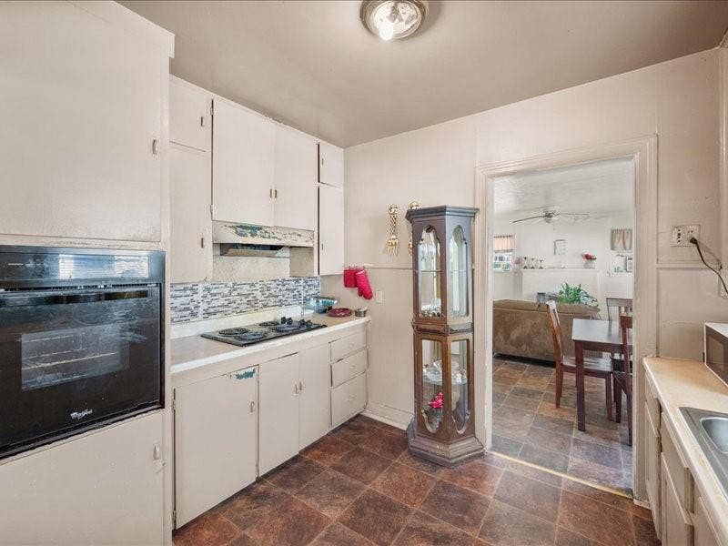 1215 N Confederate Avenue, Tyler, TX 75702 1215 N Confederate Avenue, Tyler, TX 75702