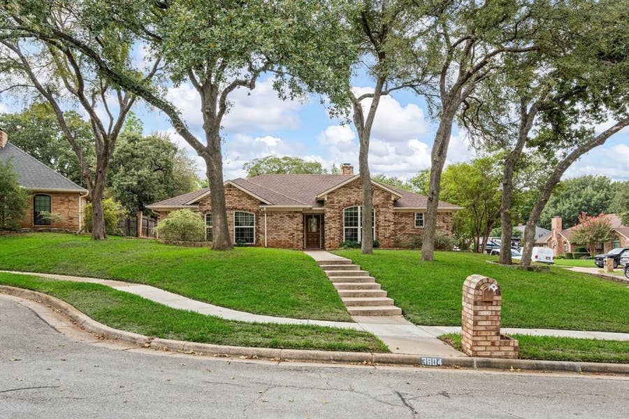 Property photo for 3804 Berkshire Court, Bedford, TX