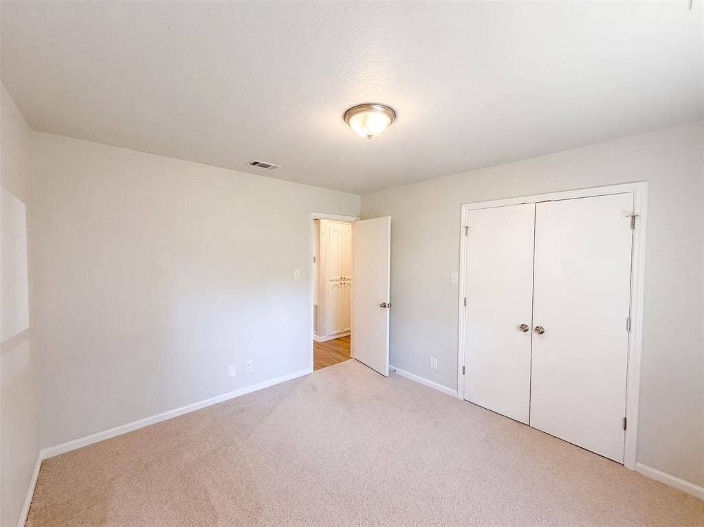 2812 Beverly Drive, Denton, TX 76209 2812 Beverly Drive, Denton, TX 76209