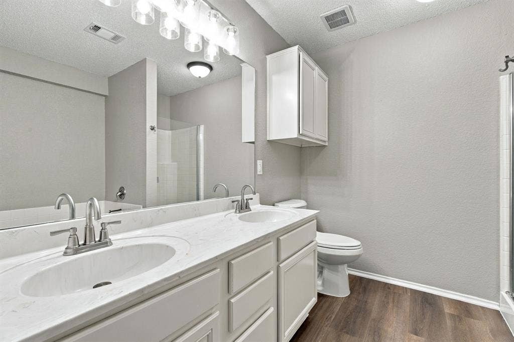 1627 Sequoia Drive, Krum, TX 76249