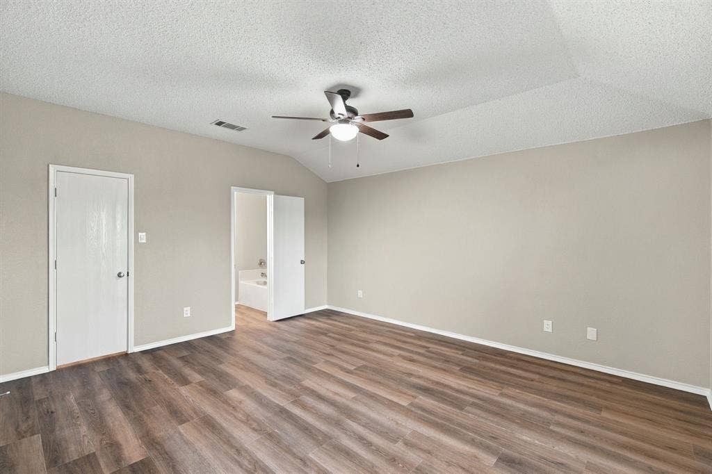 1627 Sequoia Drive, Krum, TX 76249