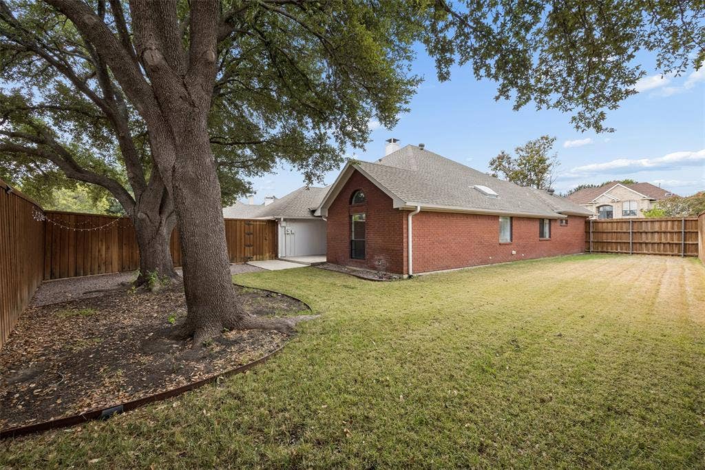 6656 Wickliff Trail, Plano, TX 75023 6656 Wickliff Trail, Plano, TX 75023