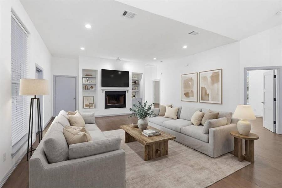 Property photo for 2541 Town View Drive, Cedar Hill, TX