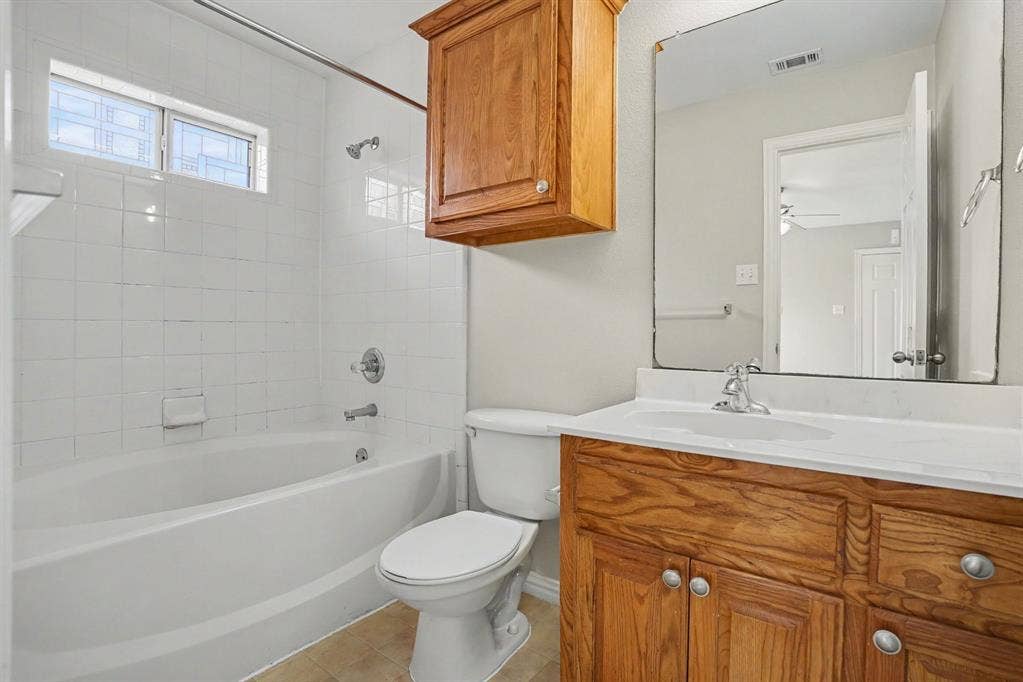 104 Camden Court, Irving, TX 75061