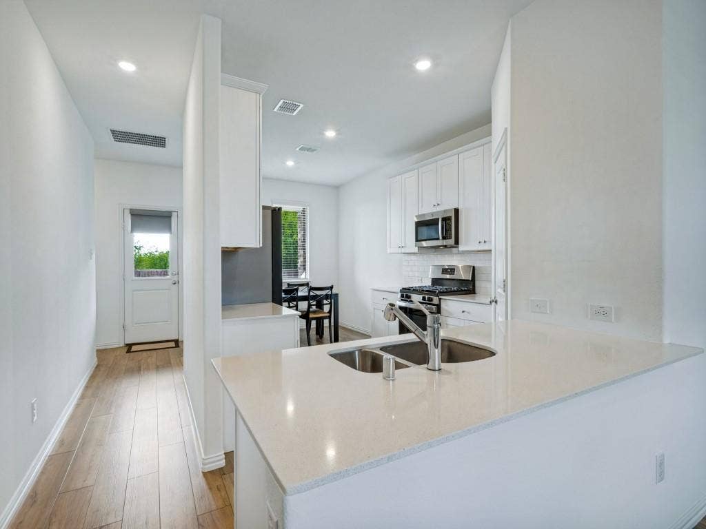1124 Chip Street, Little Elm, TX 75068