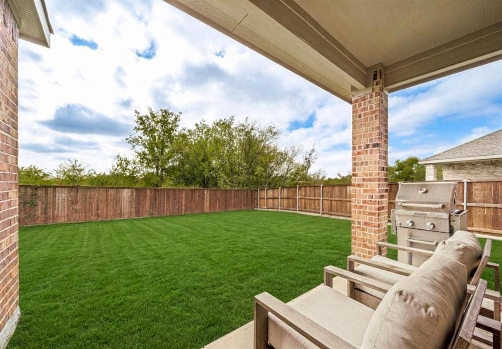 1124 Chip Street, Little Elm, TX 75068