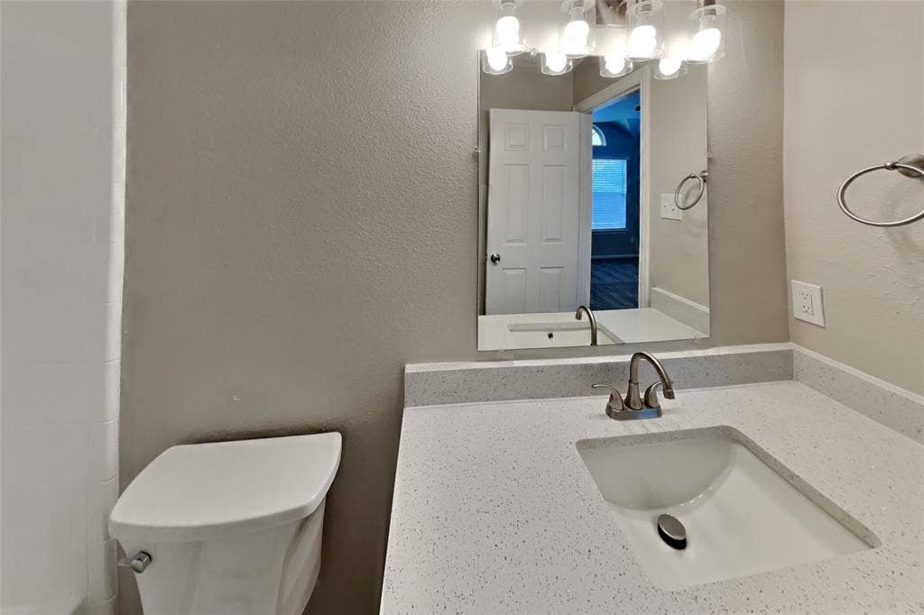 4408 Lansbury Lane, Plano, TX 75093 4408 Lansbury Lane, Plano, TX 75093
