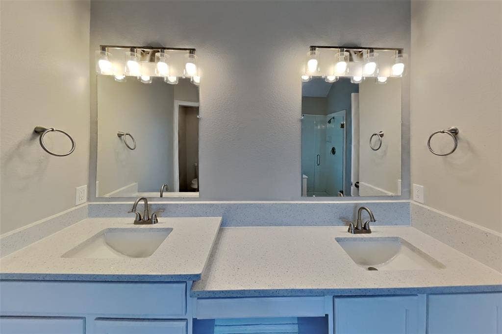 4408 Lansbury Lane, Plano, TX 75093 4408 Lansbury Lane, Plano, TX 75093