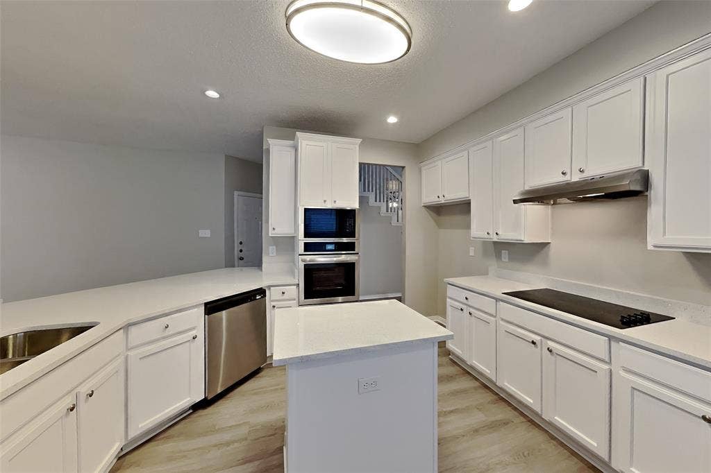 4408 Lansbury Lane, Plano, TX 75093 4408 Lansbury Lane, Plano, TX 75093