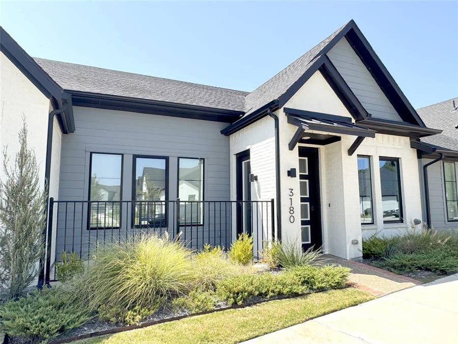 Property photo for 3151 Winter Rose Way, #31, Arlington, TX