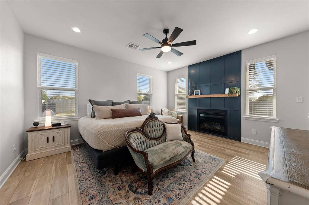 149 Water View Lane, Robinson, TX 76706 Recessed lighting, wood-finish flooring, and a ceiling fan with integrated lighting