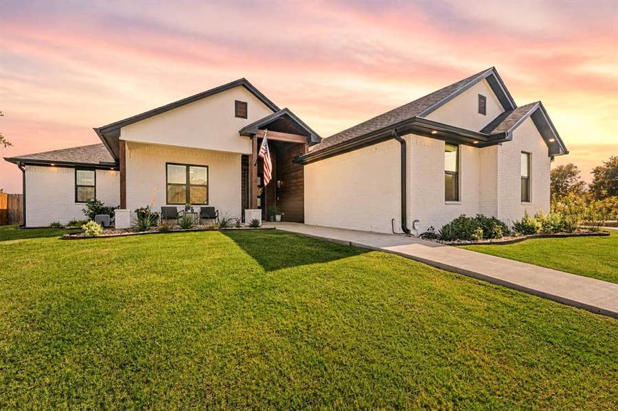 Property photo for 149 Water View Lane, Robinson, TX