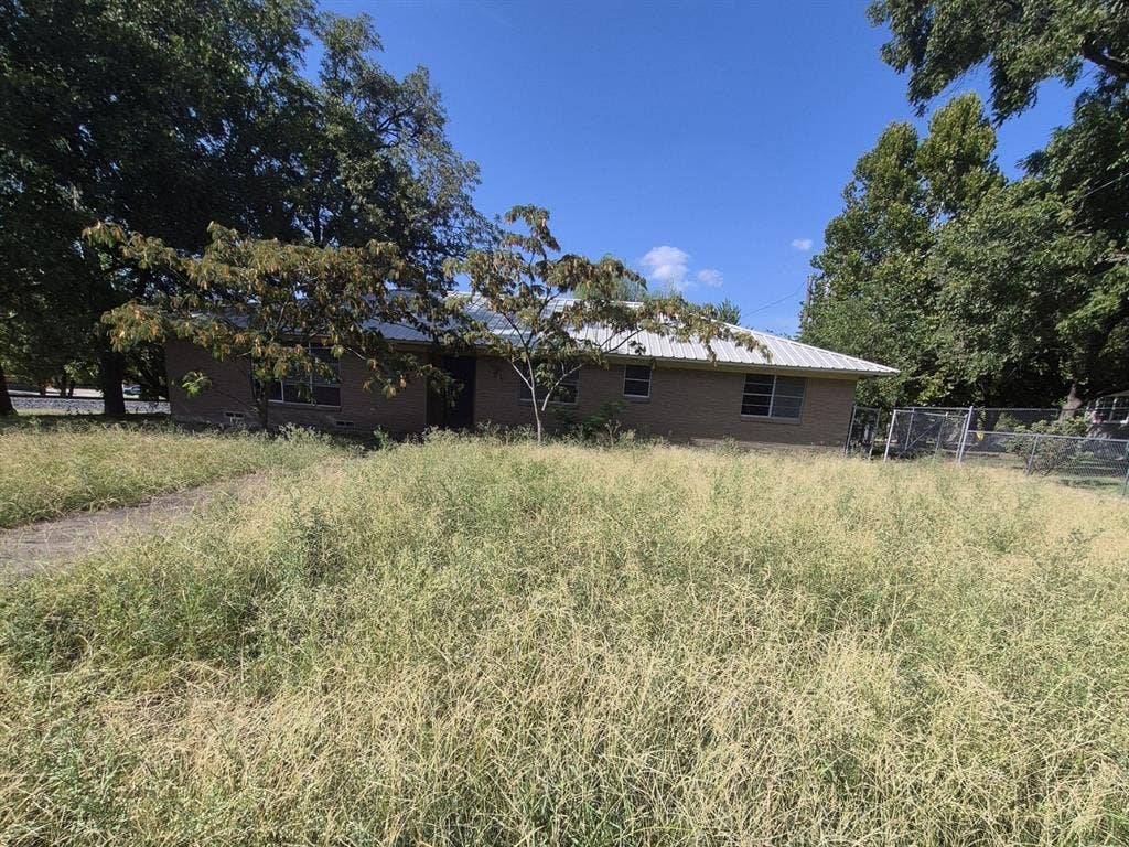 203 HILL Street, Farmersville, TX 75442 Current Condition