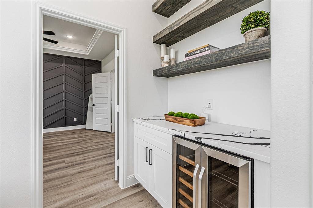 5407 Van Horn Drive, Granbury, TX 76048