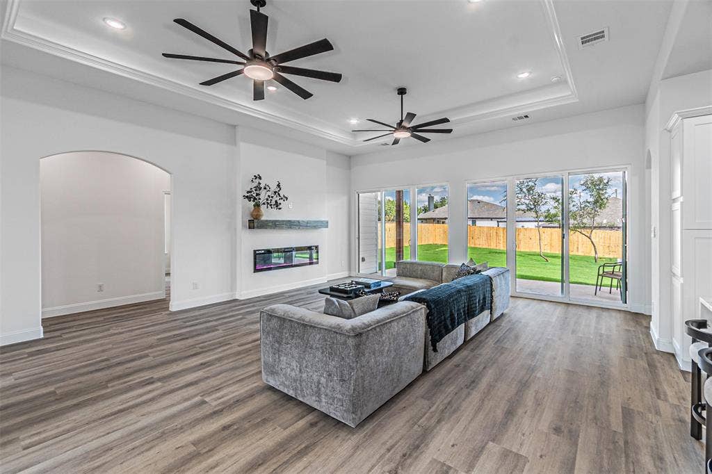 5407 Van Horn Drive, Granbury, TX 76048