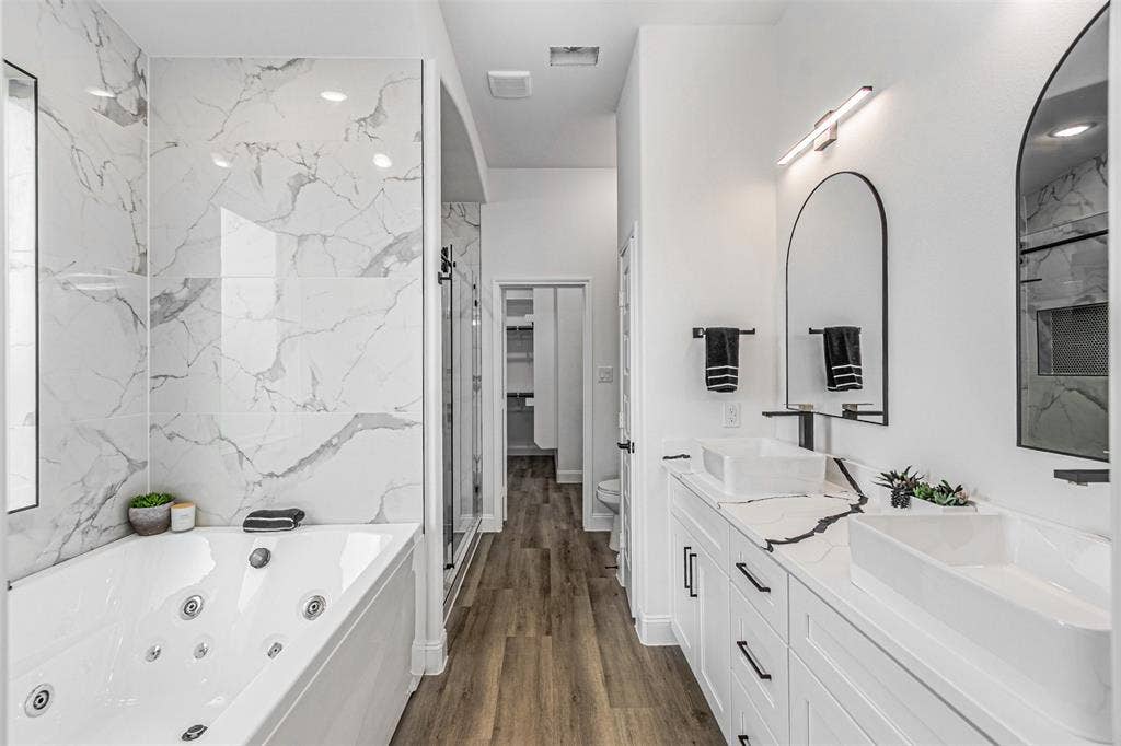 5407 Van Horn Drive, Granbury, TX 76048