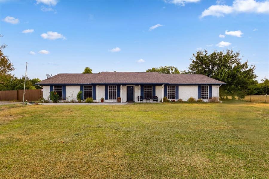 Property photo for 804 Laurence Drive, Heath, TX