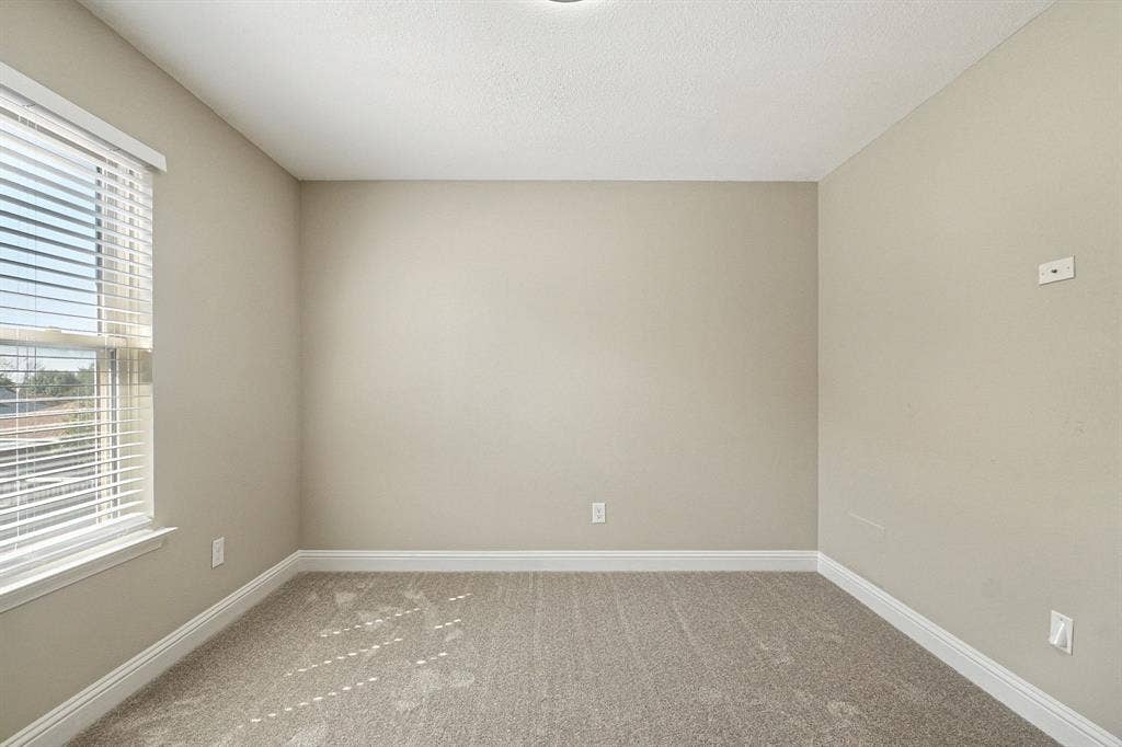 1229 Old Barn Lane, Mesquite, TX 75149 1229 Old Barn Lane, Mesquite, TX 75149