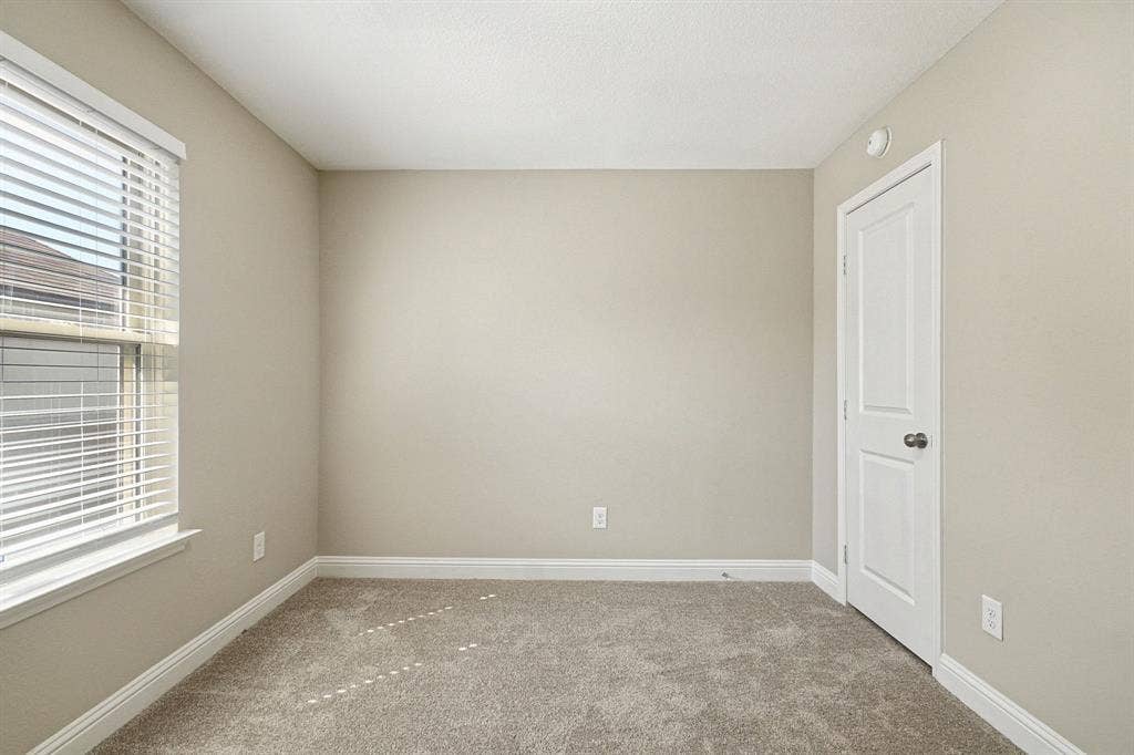 1229 Old Barn Lane, Mesquite, TX 75149 1229 Old Barn Lane, Mesquite, TX 75149