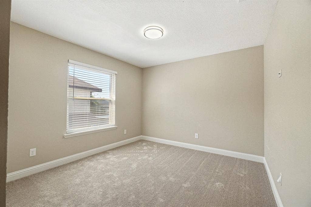 1229 Old Barn Lane, Mesquite, TX 75149 1229 Old Barn Lane, Mesquite, TX 75149