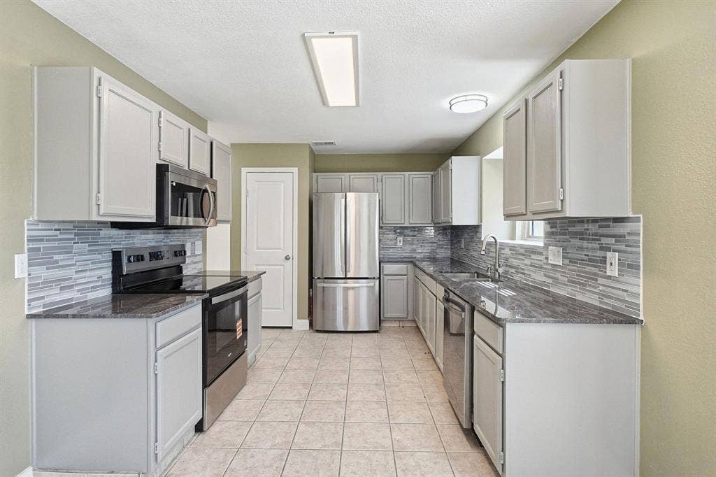 1229 Old Barn Lane, Mesquite, TX 75149 1229 Old Barn Lane, Mesquite, TX 75149