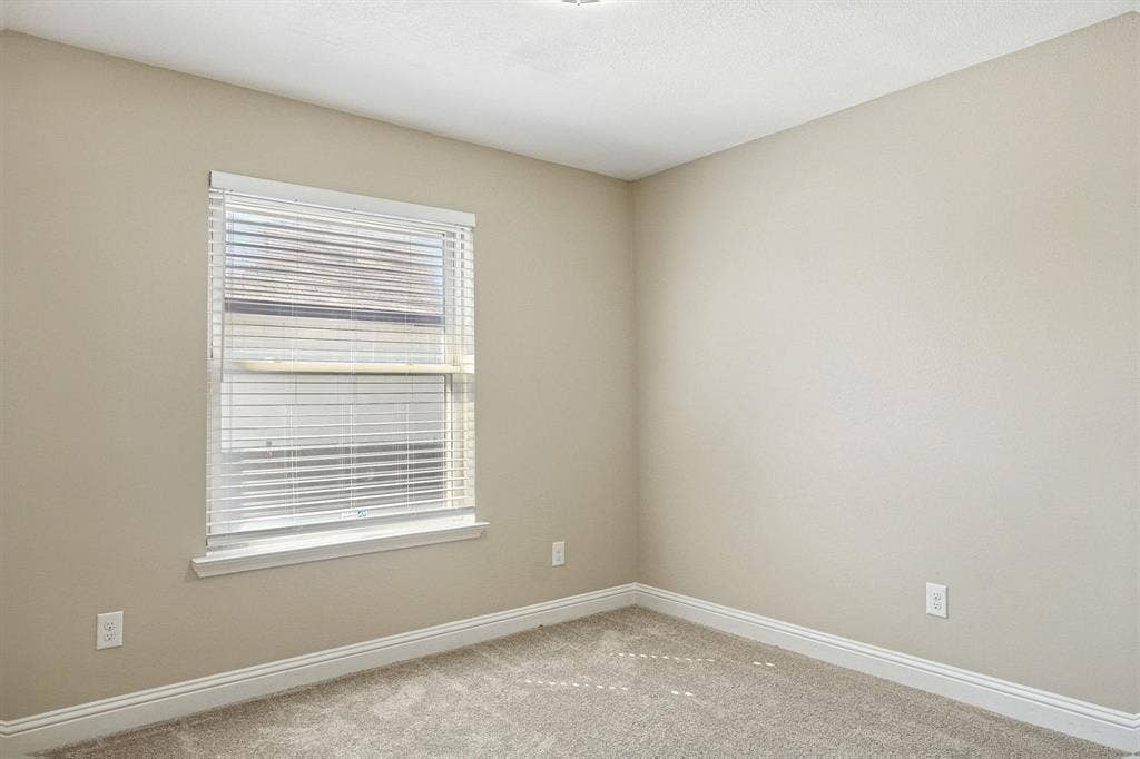 1229 Old Barn Lane, Mesquite, TX 75149 1229 Old Barn Lane, Mesquite, TX 75149