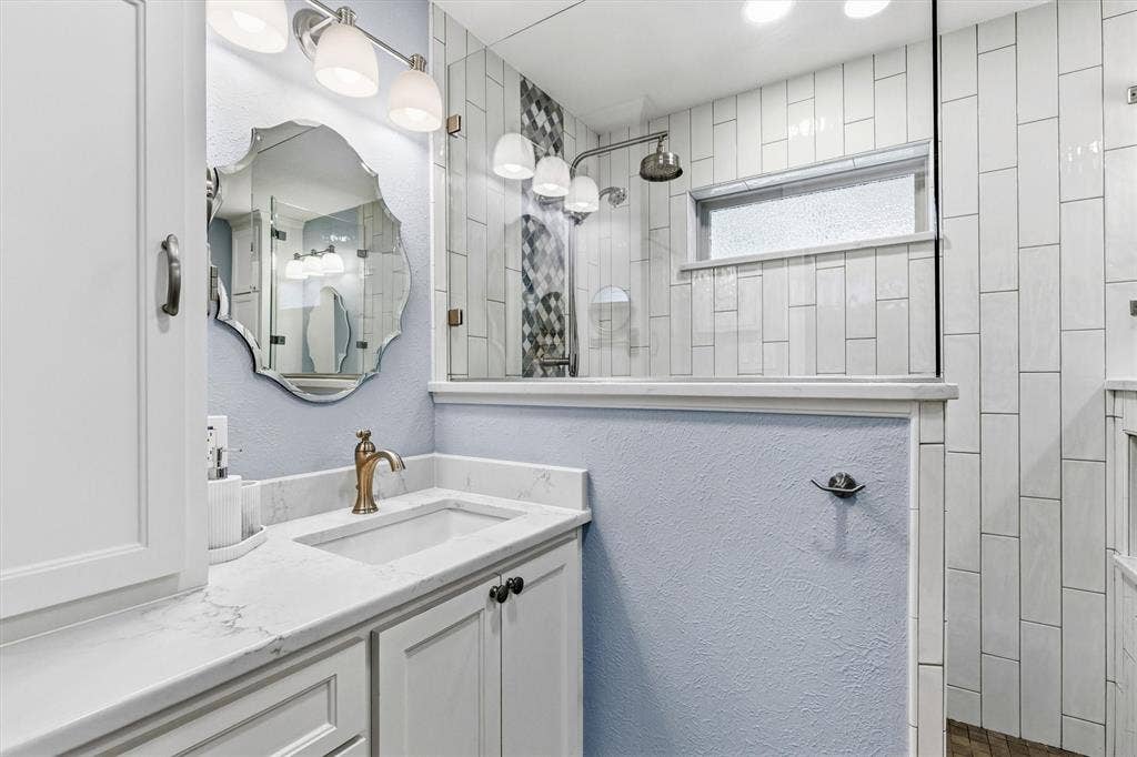 2904 Foxboro Drive, Richardson, TX 75082 2904 Foxboro Drive, Richardson, TX 75082
