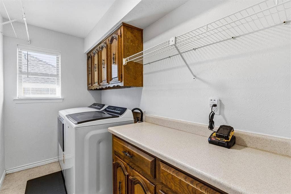 2904 Foxboro Drive, Richardson, TX 75082 2904 Foxboro Drive, Richardson, TX 75082