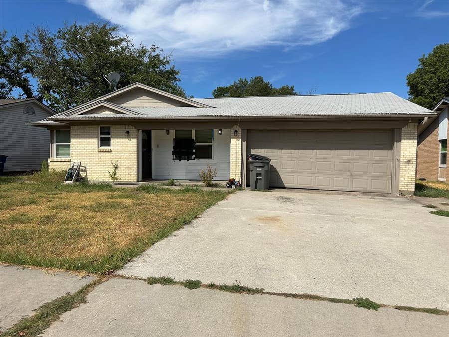 Property photo for 808 Memorial Drive, Wylie, TX