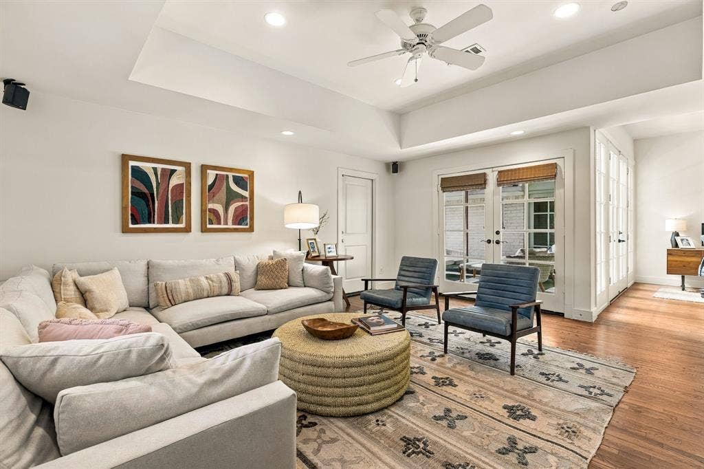 6438 Mccommas Boulevard, Dallas, TX 75214 6438 Mccommas Boulevard, Dallas, TX 75214