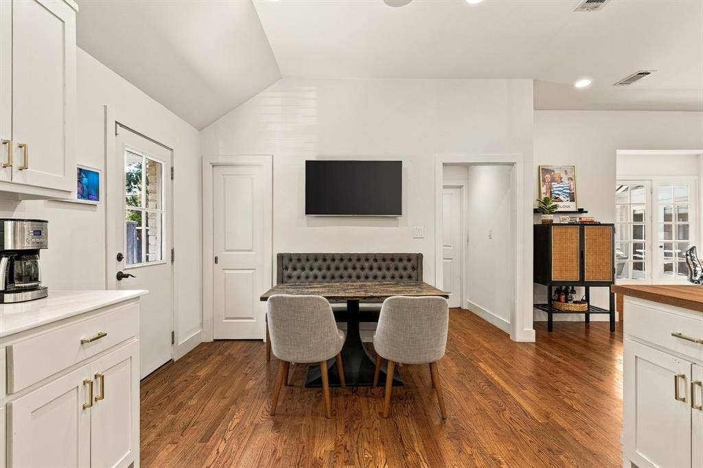 6438 Mccommas Boulevard, Dallas, TX 75214 6438 Mccommas Boulevard, Dallas, TX 75214