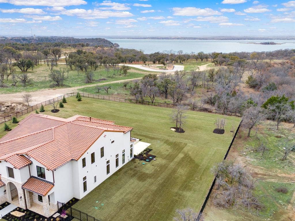10621 Arrowhead Point Drive, Fort Worth, TX 76179 10621 Arrowhead Point Drive, Fort Worth, TX 76179