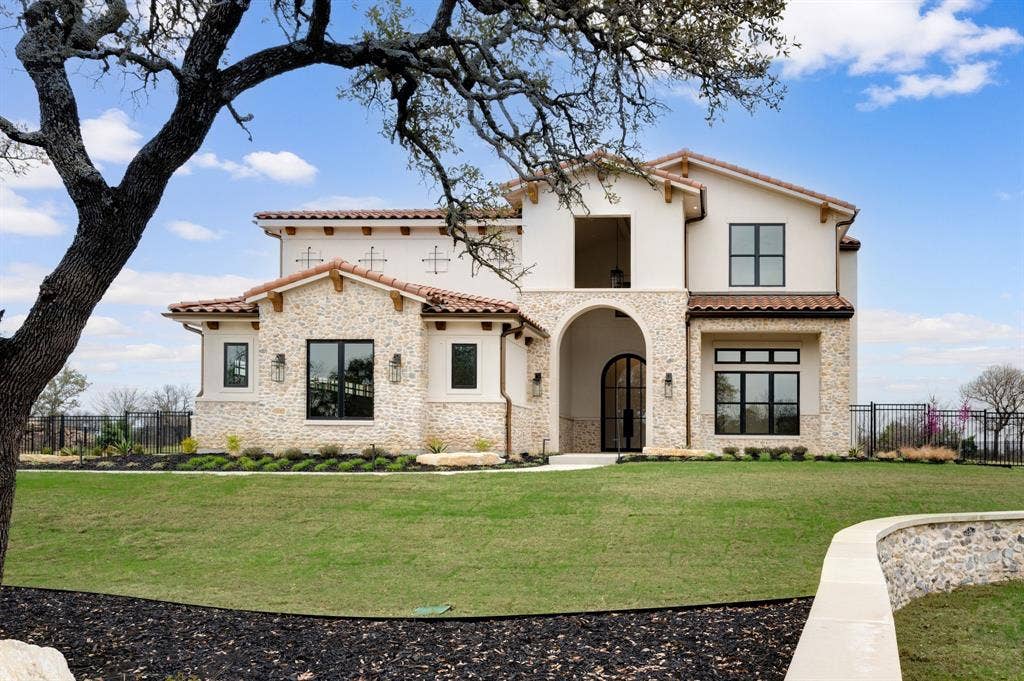 10621 Arrowhead Point Drive, Fort Worth, TX 76179 10621 Arrowhead Point Drive, Fort Worth, TX 76179