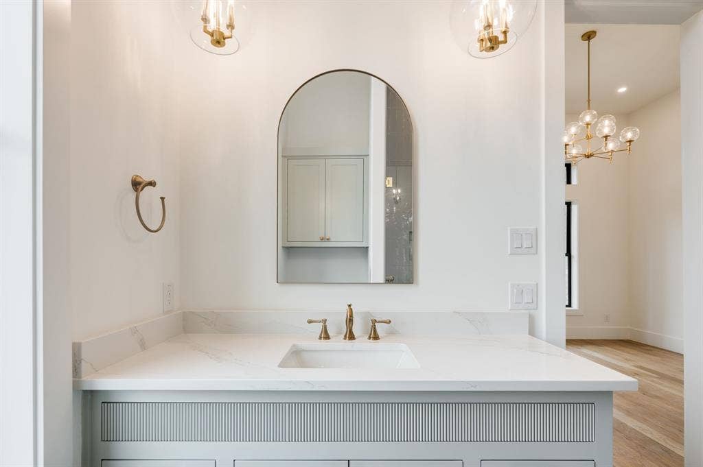 10621 Arrowhead Point Drive, Fort Worth, TX 76179 10621 Arrowhead Point Drive, Fort Worth, TX 76179