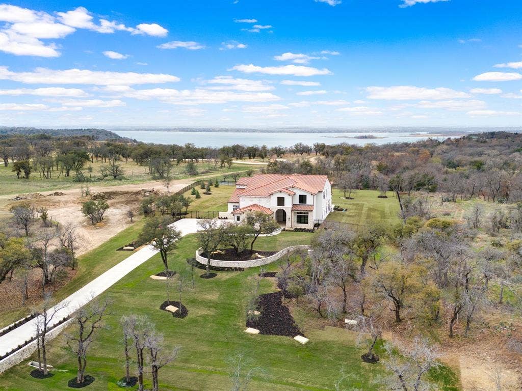 10621 Arrowhead Point Drive, Fort Worth, TX 76179 10621 Arrowhead Point Drive, Fort Worth, TX 76179