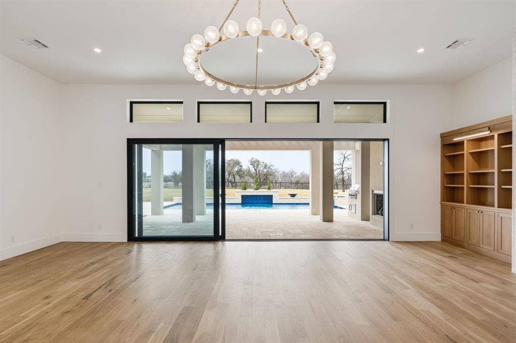 10621 Arrowhead Point Drive, Fort Worth, TX 76179 10621 Arrowhead Point Drive, Fort Worth, TX 76179