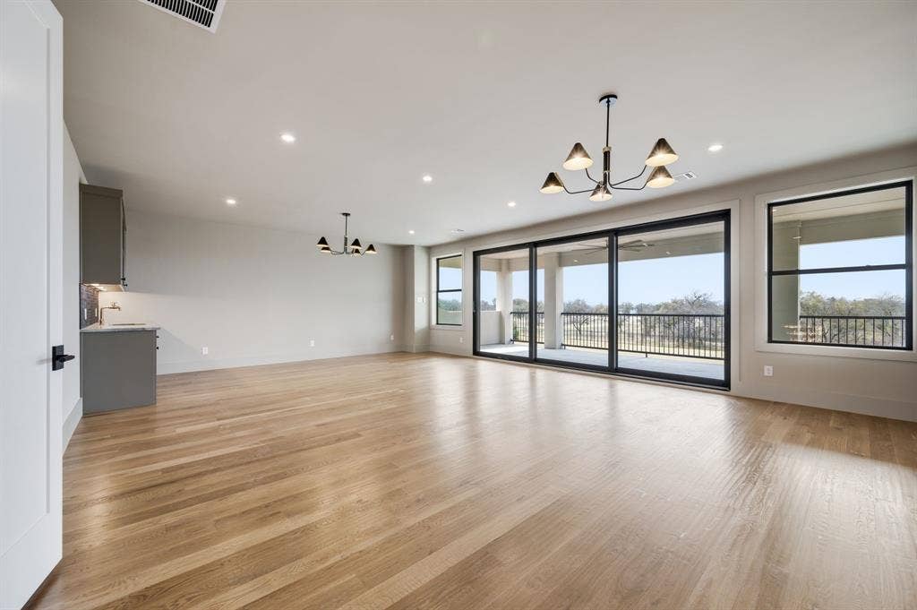 10621 Arrowhead Point Drive, Fort Worth, TX 76179 10621 Arrowhead Point Drive, Fort Worth, TX 76179