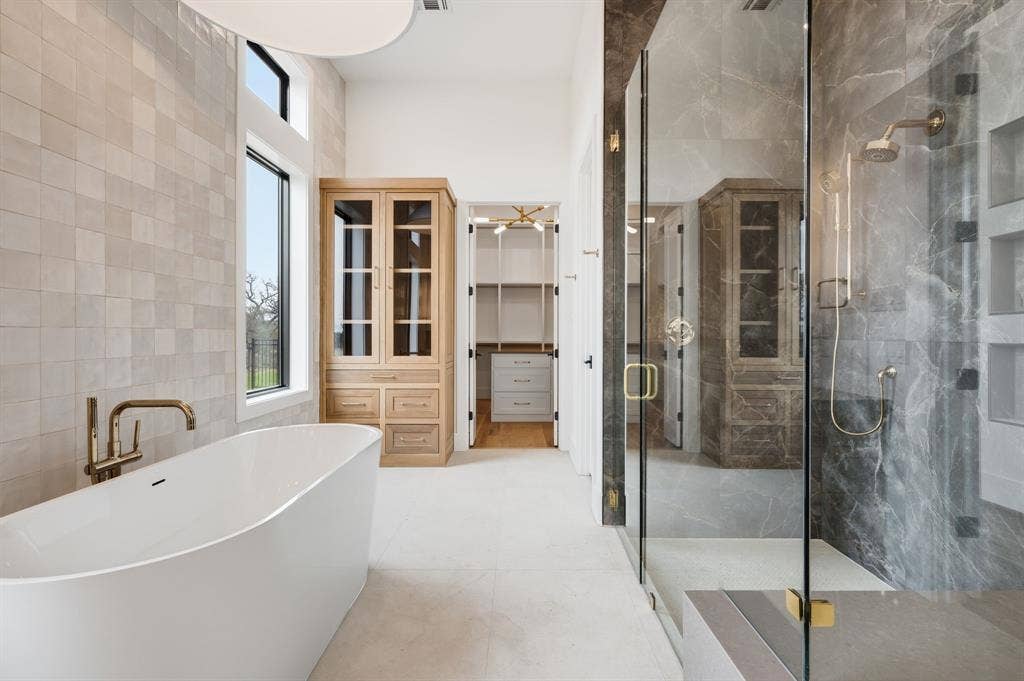 10621 Arrowhead Point Drive, Fort Worth, TX 76179 10621 Arrowhead Point Drive, Fort Worth, TX 76179