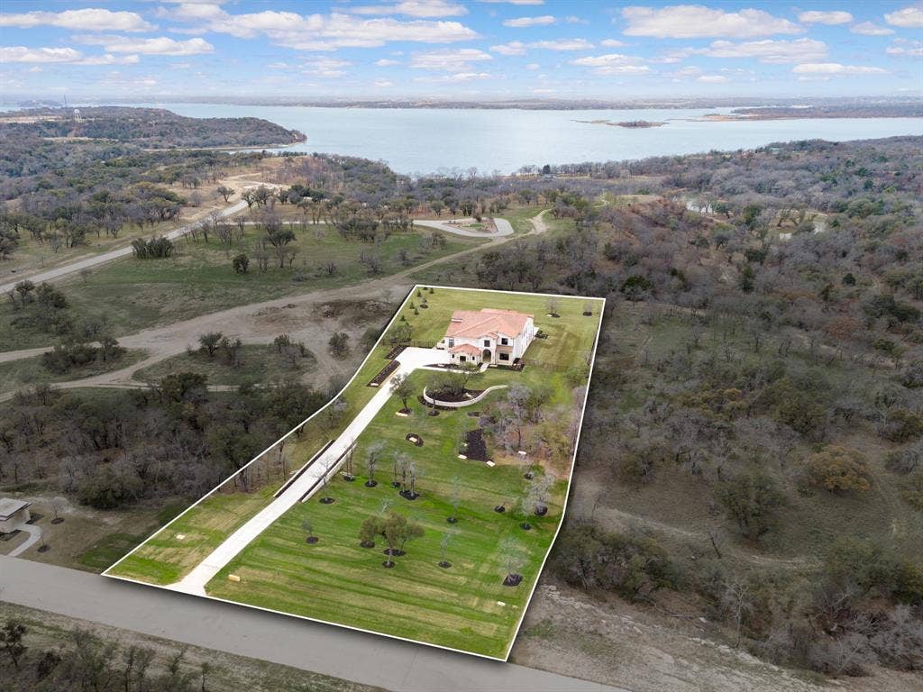 10621 Arrowhead Point Drive, Fort Worth, TX 76179 10621 Arrowhead Point Drive, Fort Worth, TX 76179