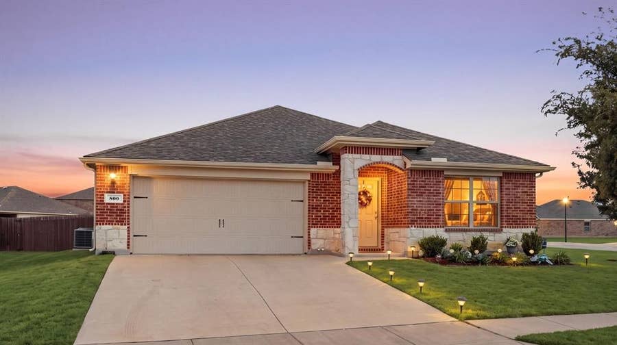 Property photo for 800 Amber Street, Princeton, TX