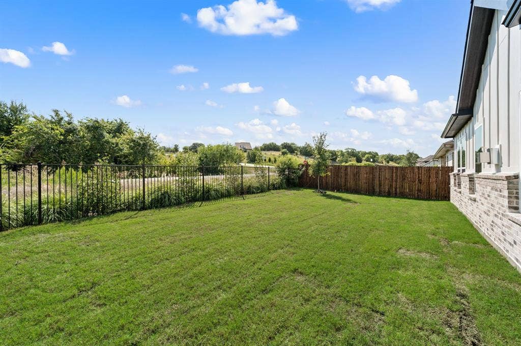 704 Blackbird Drive, Aledo, TX 76008 704 Blackbird Drive, Aledo, TX 76008
