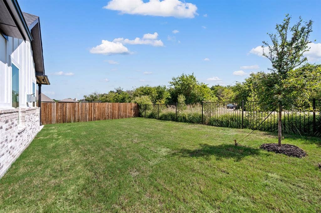 704 Blackbird Drive, Aledo, TX 76008 704 Blackbird Drive, Aledo, TX 76008