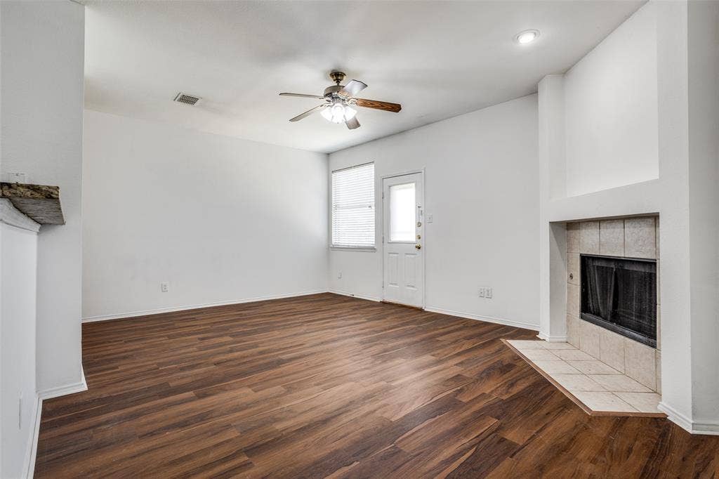 4021 Carrington Drive, Garland, TX 75043 4021 Carrington Drive, Garland, TX 75043