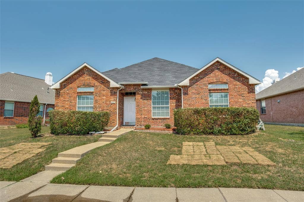 4021 Carrington Drive, Garland, TX 75043 4021 Carrington Drive, Garland, TX 75043