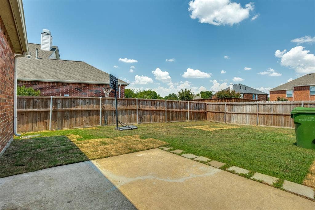 4021 Carrington Drive, Garland, TX 75043 4021 Carrington Drive, Garland, TX 75043