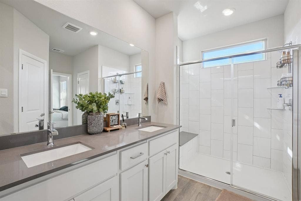 14005 Medusa Drive, Haslet, TX 76052 Primary bathroom