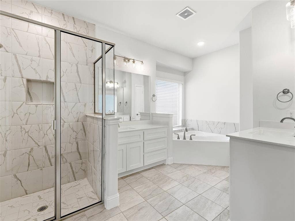 913 Peabody Drive, McKinney, TX 75071 Primary bathroom with oversized shower